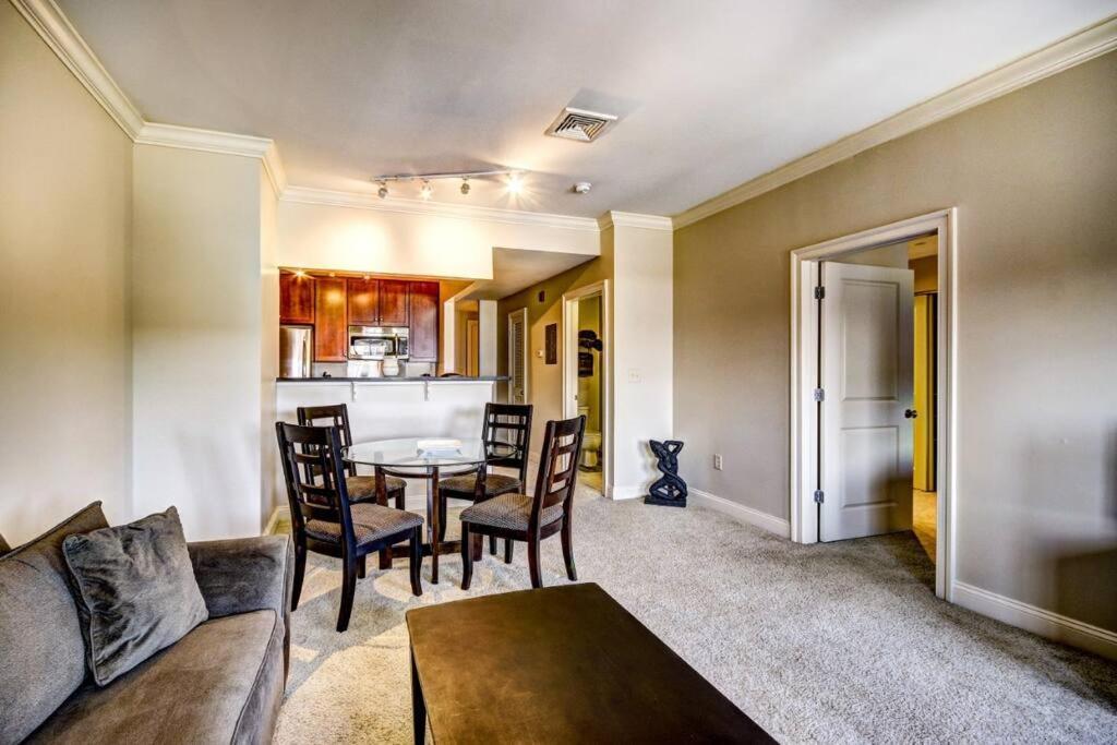 Chase Penthouse At 39 West Baltimore Inner Harbor Convention Center Free Indoor Parking One And Two Bedrooms Buitenkant foto