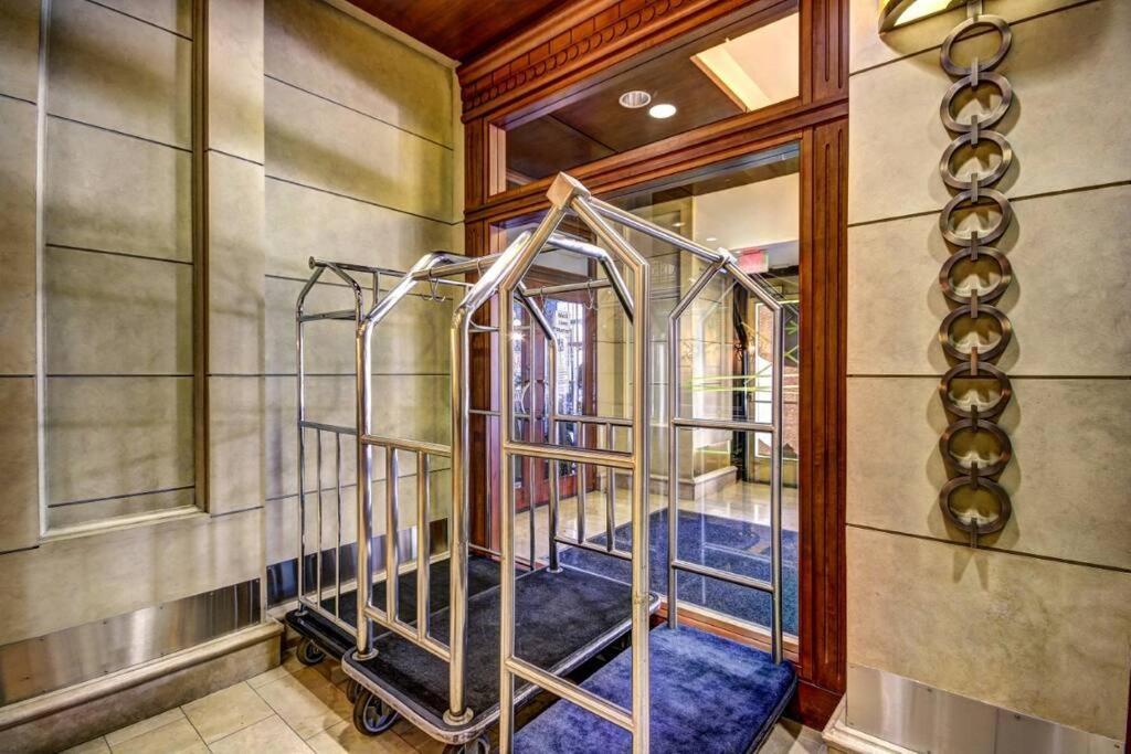 Chase Penthouse At 39 West Baltimore Inner Harbor Convention Center Free Indoor Parking One And Two Bedrooms Buitenkant foto