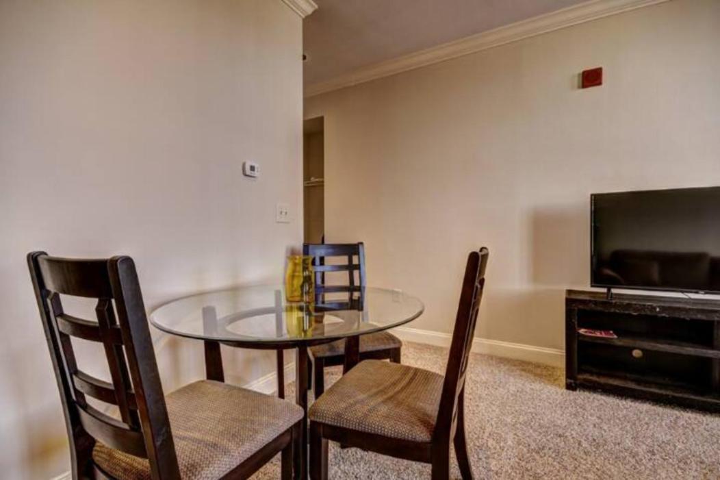 Chase Penthouse At 39 West Baltimore Inner Harbor Convention Center Free Indoor Parking One And Two Bedrooms Buitenkant foto